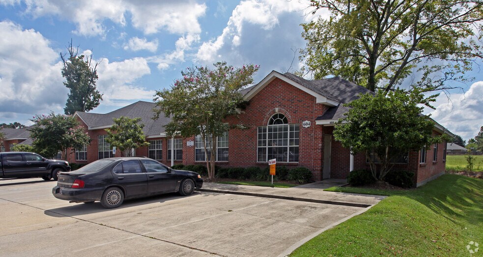 More Photos Of 9270 Siegen Ln, Baton Rouge Office For Lease