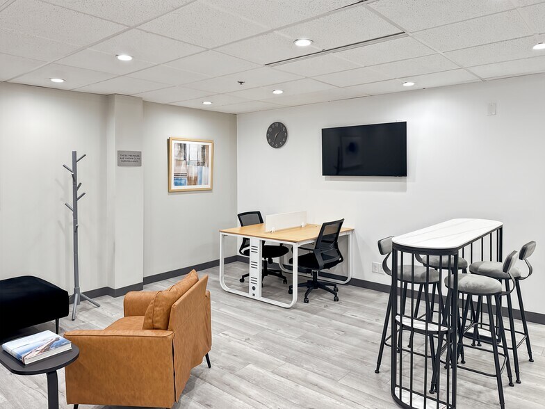 More Photos Of 5000 Cedar Plaza Pky, Saint Louis Coworking Space