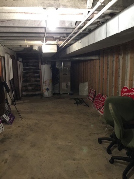 More Photos Of 505 Cherokee St, Leavenworth Loft Creative Space For Sale