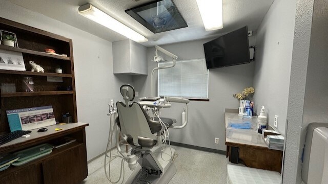 More Photos Of 301 SW Belair Dr, Clatskanie Medical For Sale