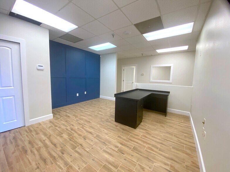 More Photos Of 668-670 N Orlando Ave, Maitland Office For Lease