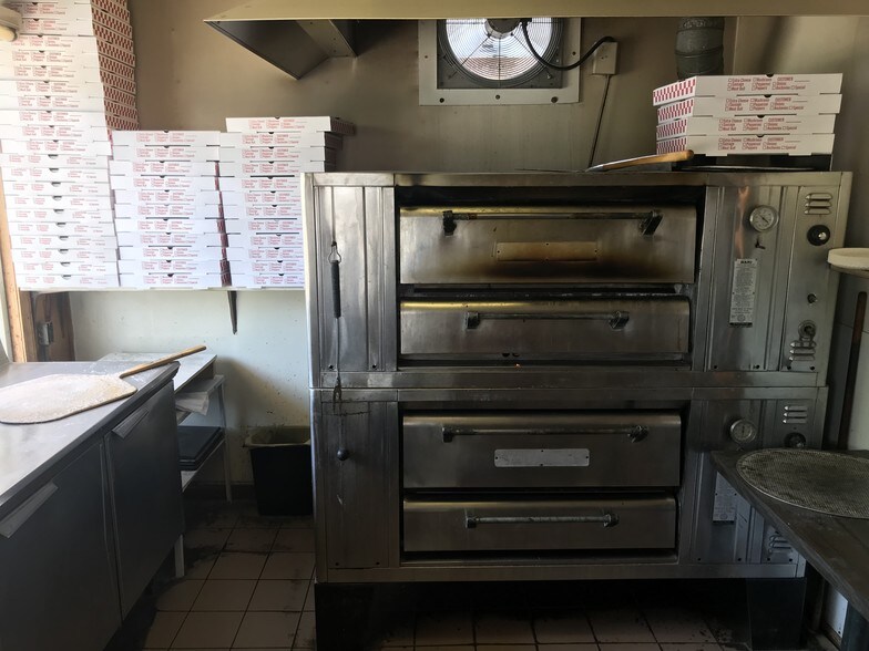 More Photos Of 897 Ringwood Ave, Haskell Restaurant For Sale