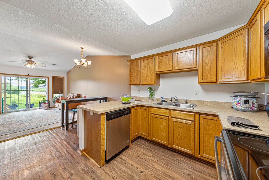 More Photos Of 665 El Dorado Ln SE, Owatonna Multifamily For Sale