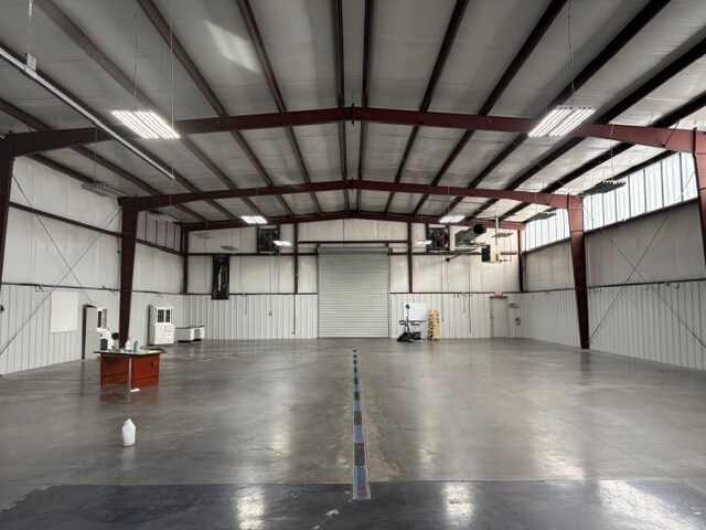 More Photos Of 2178 Chapman Road Rd, Chattanooga Flex For Lease