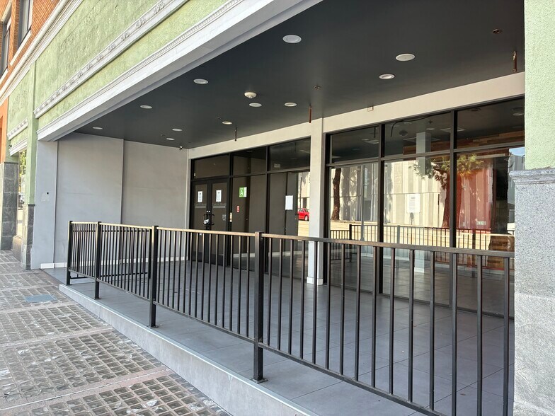 More Photos Of 208-224 E Olive Ave, Burbank Office For Lease