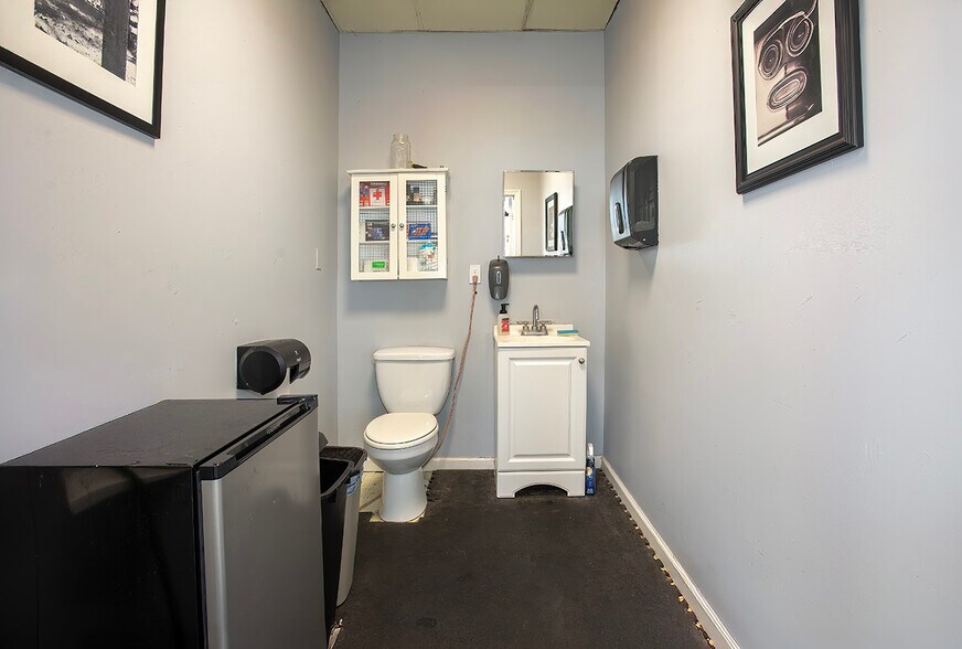 More Photos Of 102 NJ-94 Hwy, Blairstown General Retail For Sale