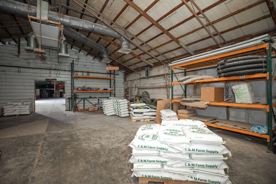 More Photos Of 9705 SE 1300th Rd, Humansville Industrial For Sale
