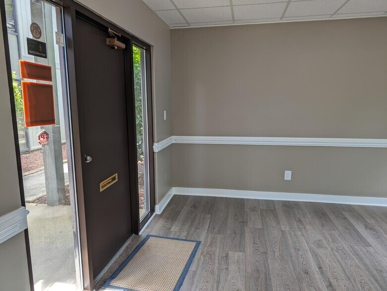 More Photos Of 1100 Logger Ct, Raleigh Office For Sale