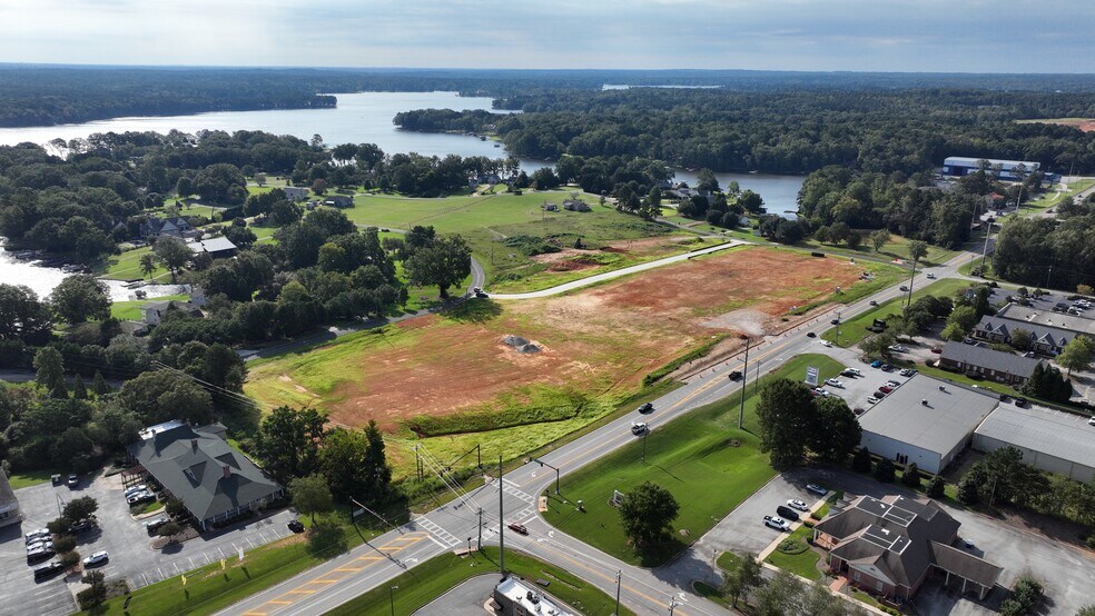 More Photos Of Lot 10 Thunder Pointe Drive, Eatonton Land For Sale