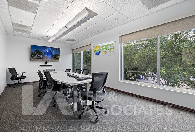 More Photos Of 685 S Ronald Reagan Blvd, Longwood Flex For Sale