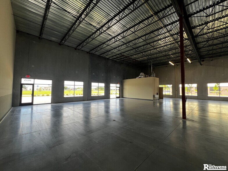 More Photos Of 3625 Jones Industrial Dr, Lakeland Unknown For Lease