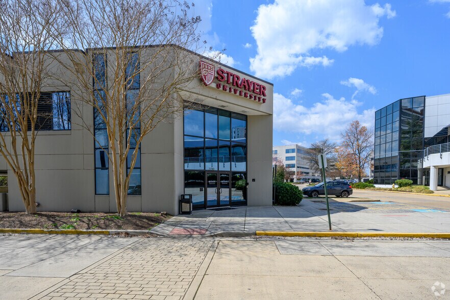 More Photos Of 2730 Eisenhower Ave, Alexandria Schools For Sale