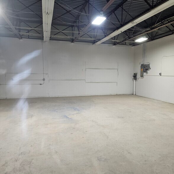 More Photos Of 1031 Cromwell Bridge Rd, Towson Flex For Lease