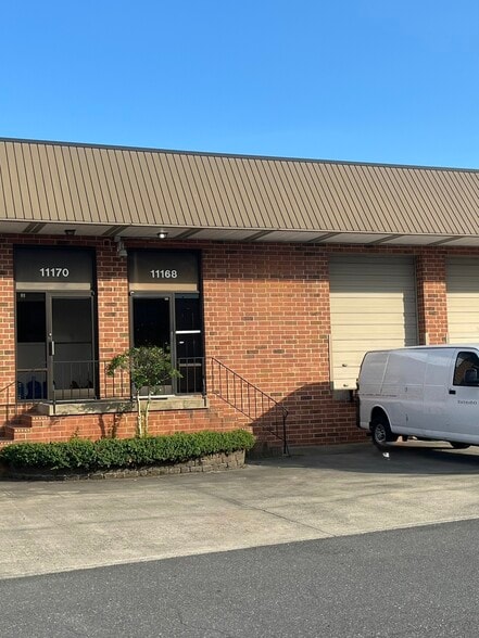 More Photos Of 11156-11174 Downs Rd, Pineville Light Distribution For Lease