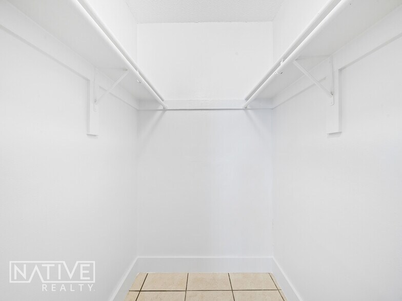 More Photos Of 612 NE 2nd Ave, Fort Lauderdale Apartments For Sale