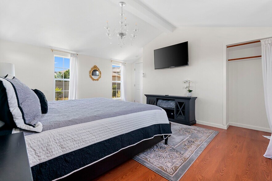 More Photos Of 1470 S Cranes Mill Rd, New Braunfels Lodge Meeting Hall For Sale