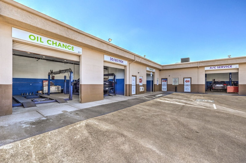 More Photos Of 3894 Spring Mountain Rd, Las Vegas Light Distribution For Sale