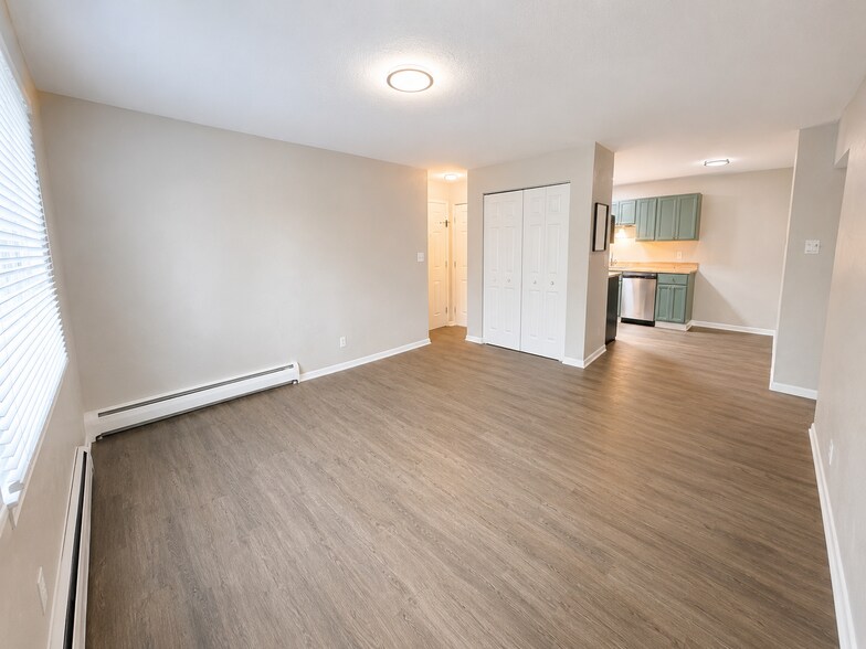 More Photos Of 748 Tatum St, Saint Paul Apartments For Sale