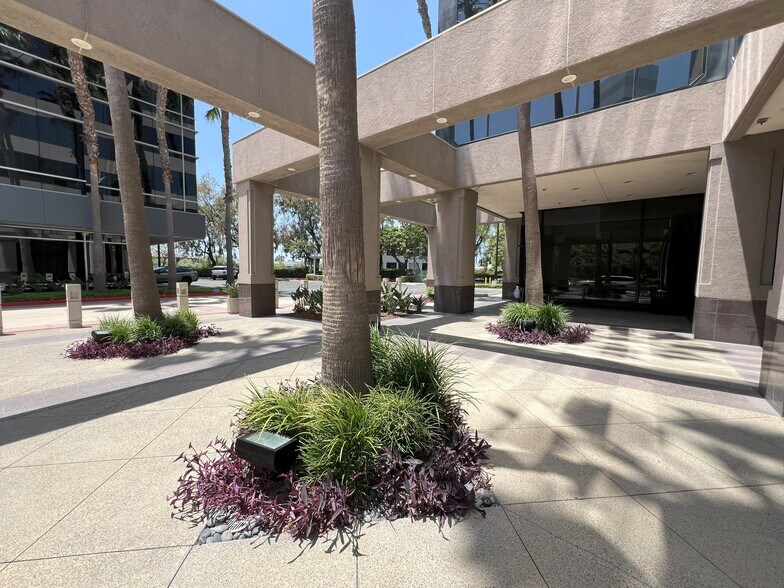 More Photos Of 1401 Dove St, Newport Beach Office For Lease
