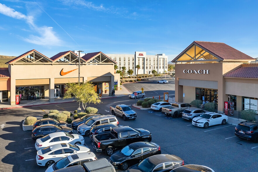 More Photos Of 2796 Tanger Way, Barstow General Retail For Sale
