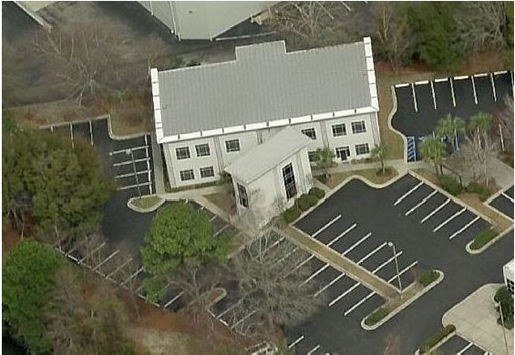 More Photos Of 952 Houston Northcutt Blvd, Mount Pleasant Unknown For Lease