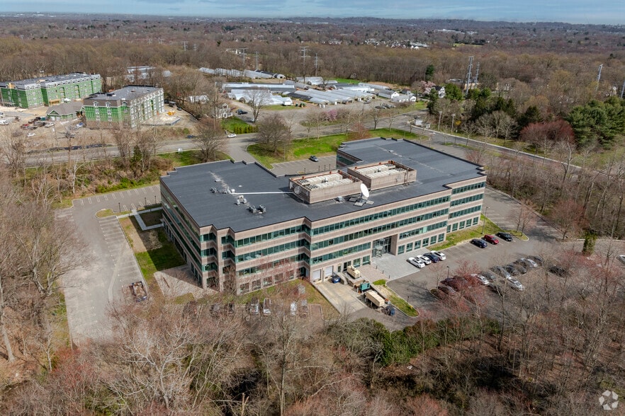 More Photos Of 440 Wheelers Farms Rd, Milford Office For Lease