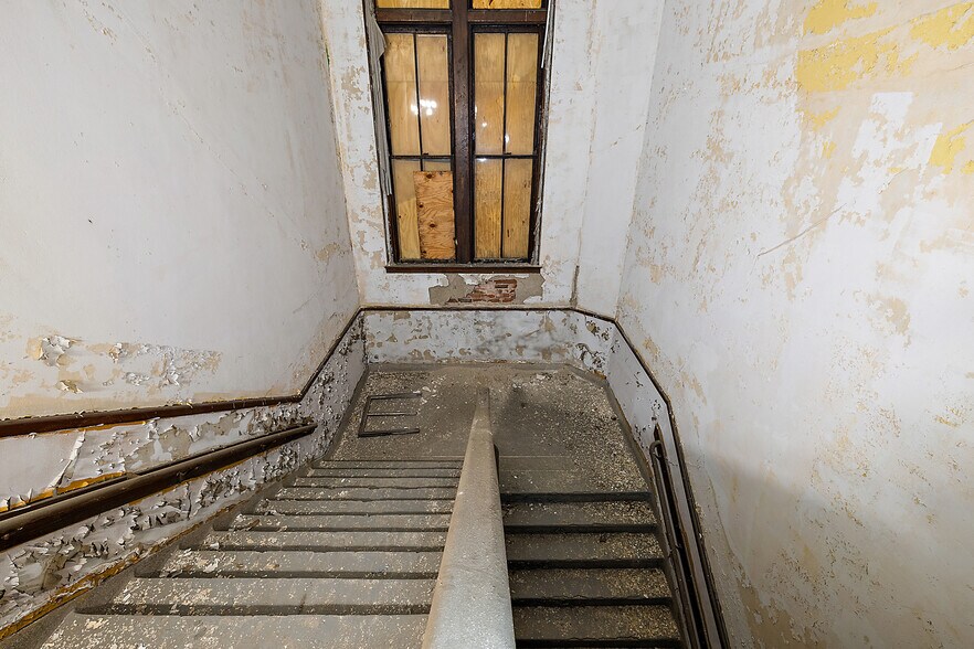More Photos Of 8411 E Forest Ave, Detroit Schools For Sale