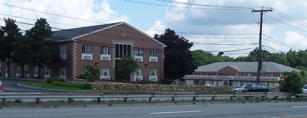 More Photos Of 195 Worcester St, Wellesley Unknown For Lease