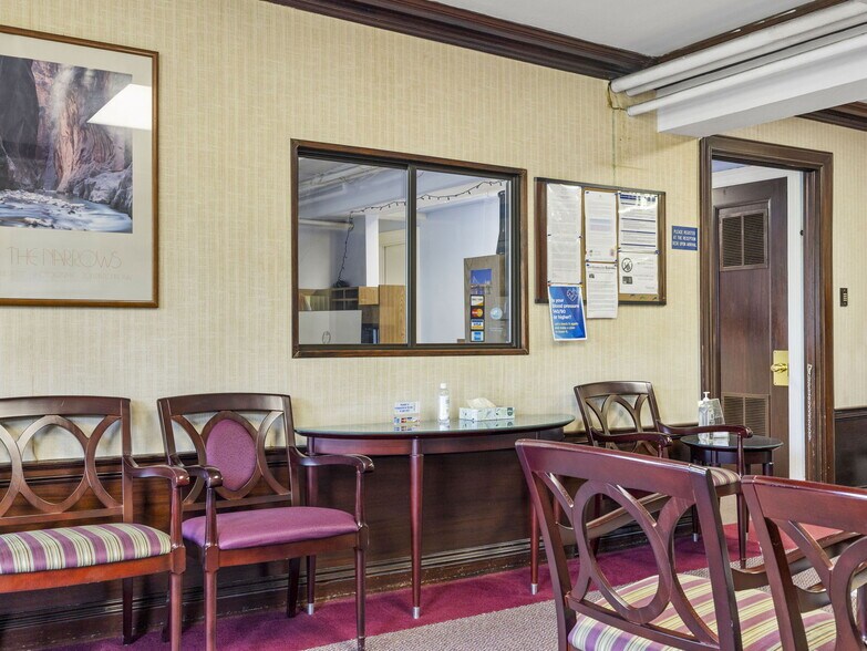 More Photos Of 1180 Beacon St, Brookline Hospital For Sale