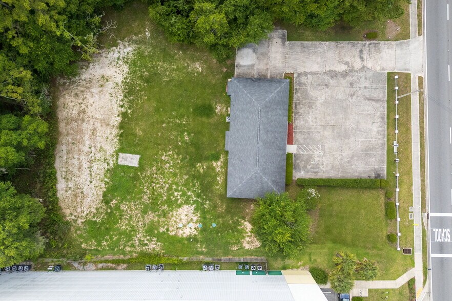 More Photos Of 2214 Dunn Ave, Jacksonville General Retail For Sale