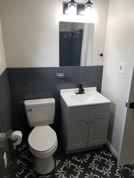 More Photos Of 380 W Outer Dr, Oak Ridge Apartments For Sale