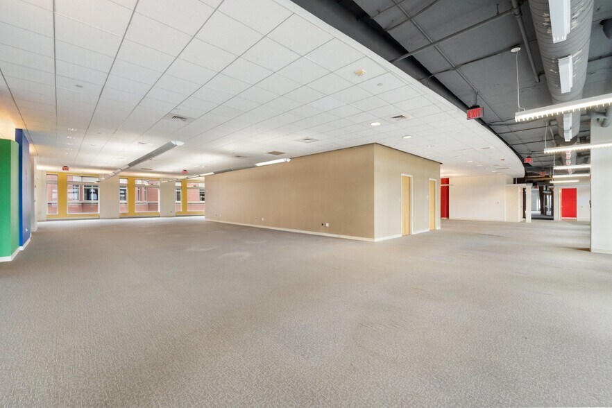 More Photos Of 2000 Duke St, Alexandria Office For Sale