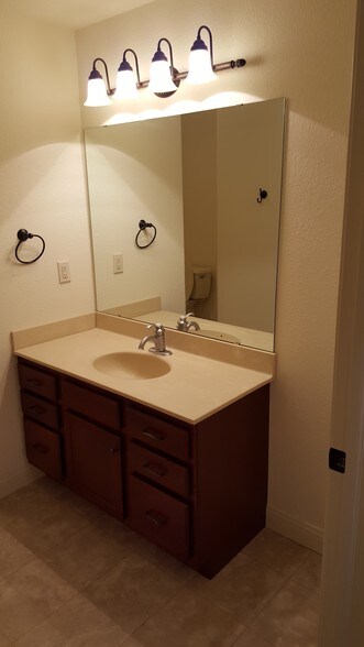 More Photos Of 435 Main St, Darlington Apartments For Sale