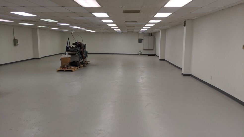 More Photos Of 6504 McGrew St, Houston Warehouse For Lease