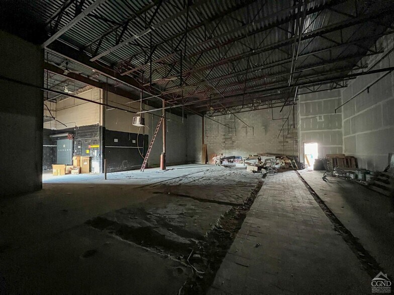 More Photos Of 15 Dardess Dr, Chatham Unknown For Lease