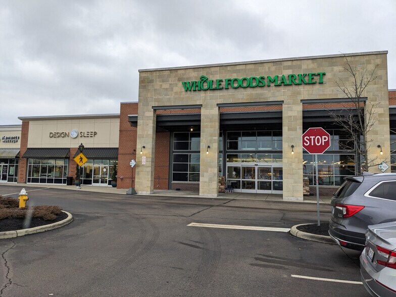 More Photos Of 1020-1050 Miamisburg Centerville Rd, Dayton Freestanding For Lease