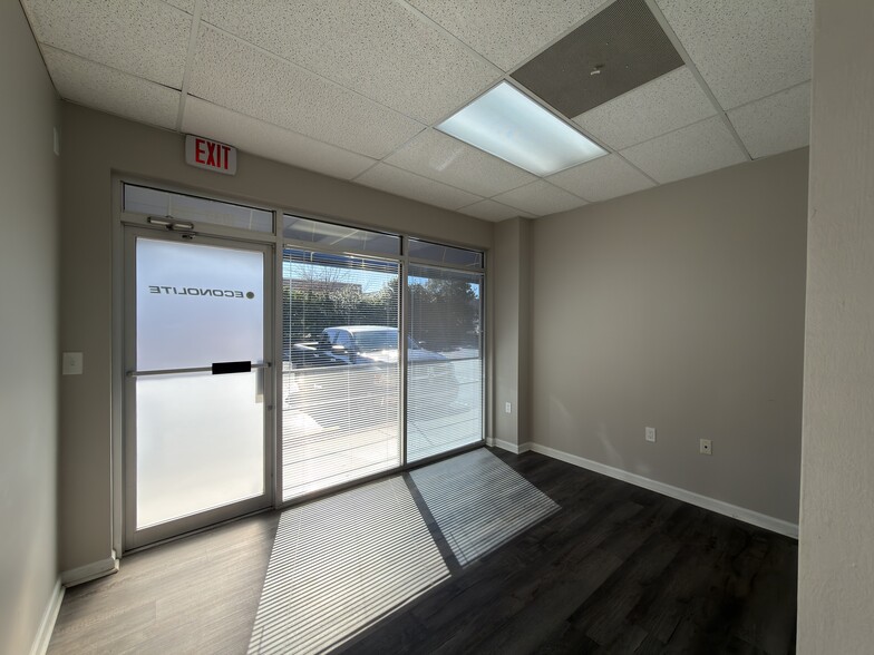 More Photos Of 1030 Oakland Ave, Rock Hill Office For Lease