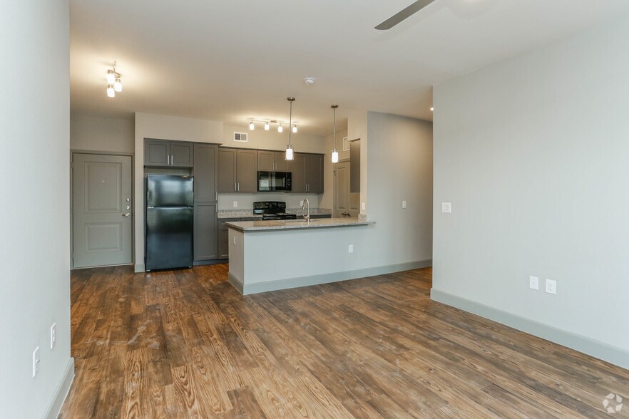 More Photos Of 14340 Wallisville Rd, Houston Apartments For Sale