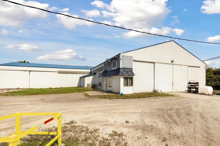 More Photos Of 683 River Rd, Bay City Manufacturing For Sale