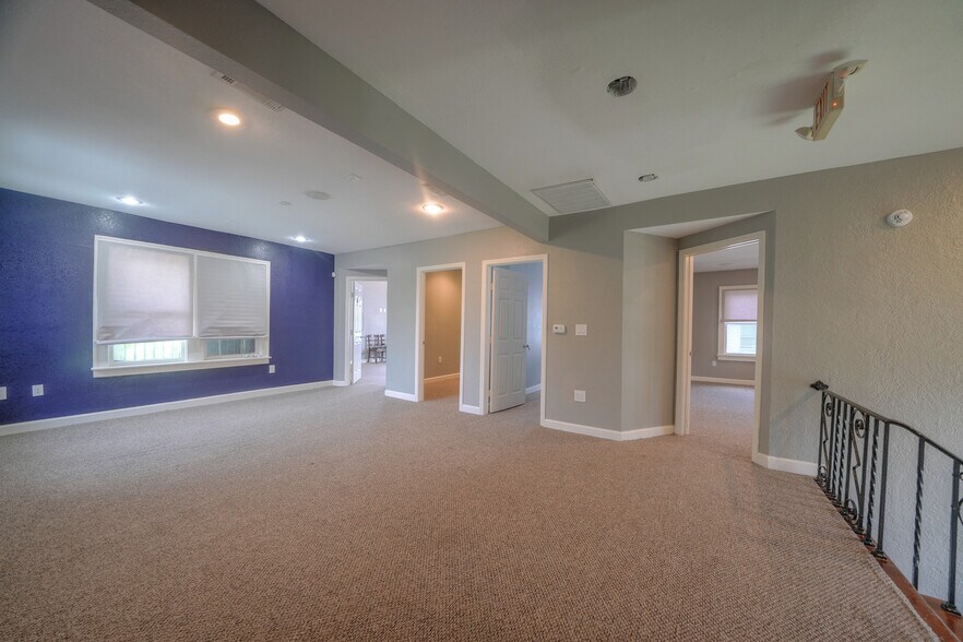 More Photos Of 2424 Southmore Blvd, Houston Medical For Lease