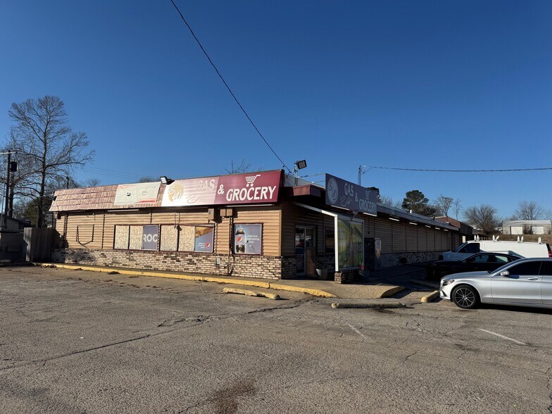 More Photos Of 3304 W 61st St S, Tulsa Convenience Store For Lease
