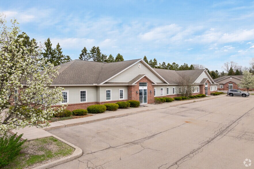 More Photos Of 1680 Empire Blvd, Webster Medical For Sale