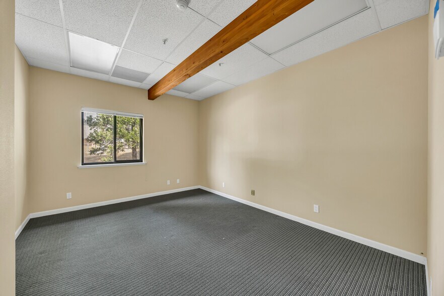 More Photos Of 1035-1043 Sutton Way, Grass Valley Office For Sale