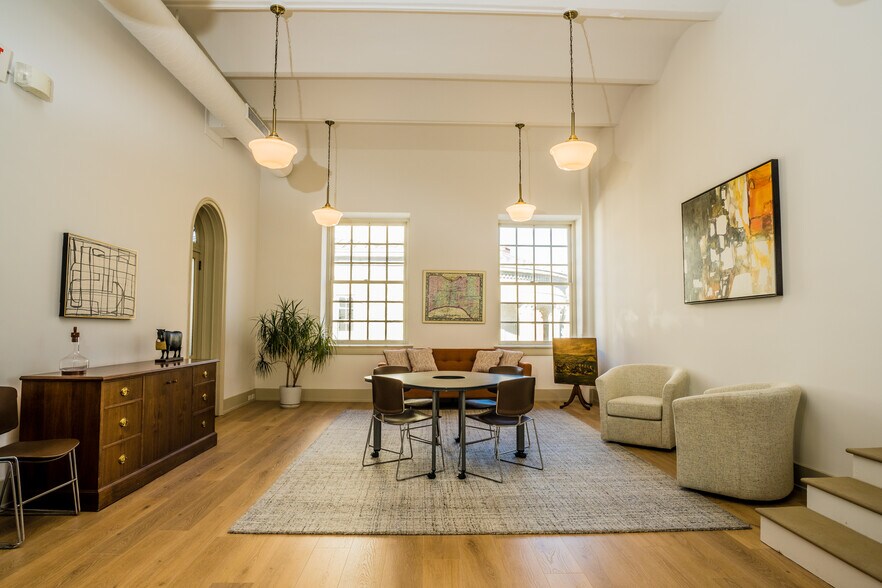 More Photos Of 226 Walnut St, Philadelphia Loft Creative Space For Lease