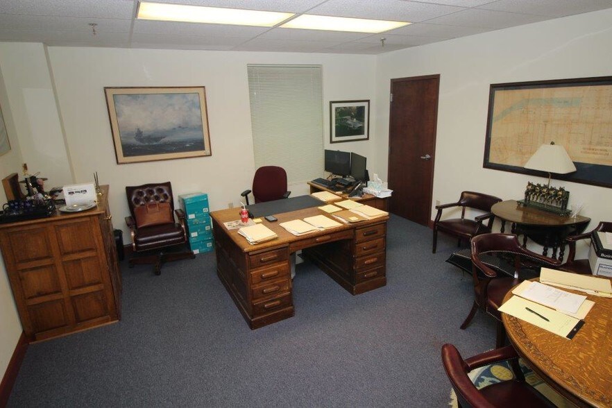 More Photos Of 2901 St Lawrence Ave, Reading Medical For Lease