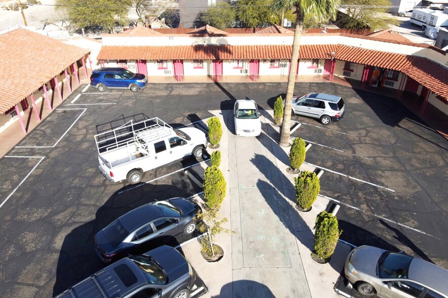 More Photos Of 1650 N Oracle Rd, Tucson Hotel For Sale
