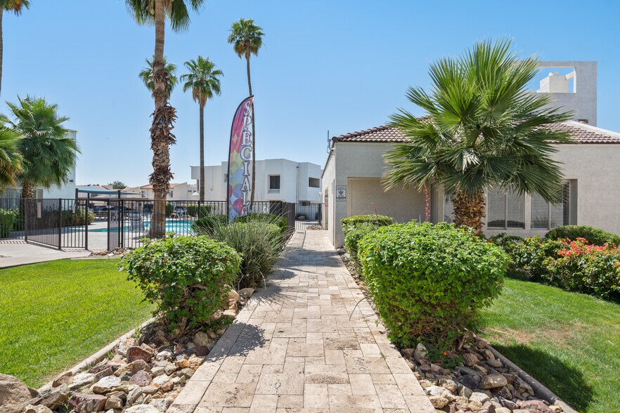 More Photos Of 4030 N 44th Ave, Phoenix Apartments For Sale