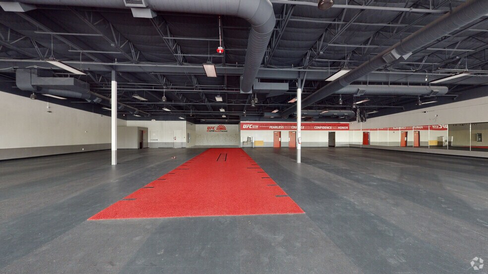 More Photos Of 8300-8360 N Thornydale Rd, Tucson Unknown For Lease