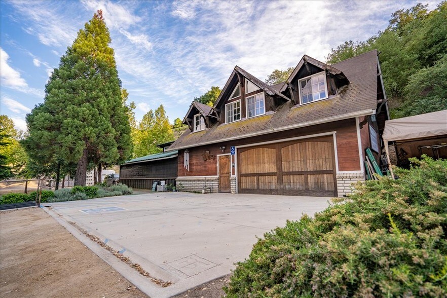 More Photos Of 1525 Peachy Canyon Rd, Paso Robles Winery Vineyard For Sale