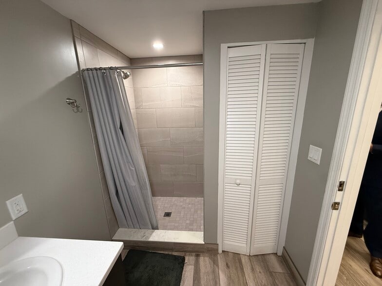 More Photos Of 4152-4230 Blue Heron Blvd W, Riviera Beach Medical For Sale